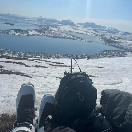 Spacious Perfect For Aurora Spotting, Free Parking Tromso