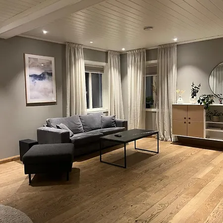 Villa Spacious Perfect For Aurora Spotting, Free Parking Tromso
